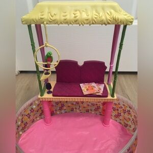 Barbie’s Surf’s Up Pool & Cabana 2007